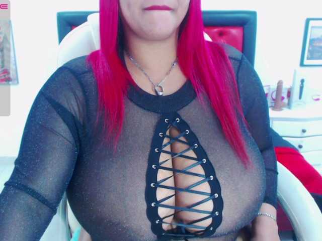 प्रसारण स्क्रीनशॉट Siren-boobs