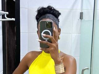 कामुक वीडियो चैट skinnycee