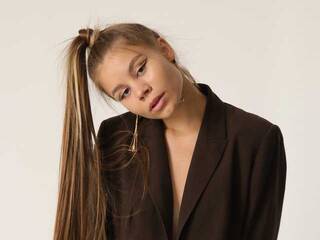 कामुक वीडियो चैट skyler-lux