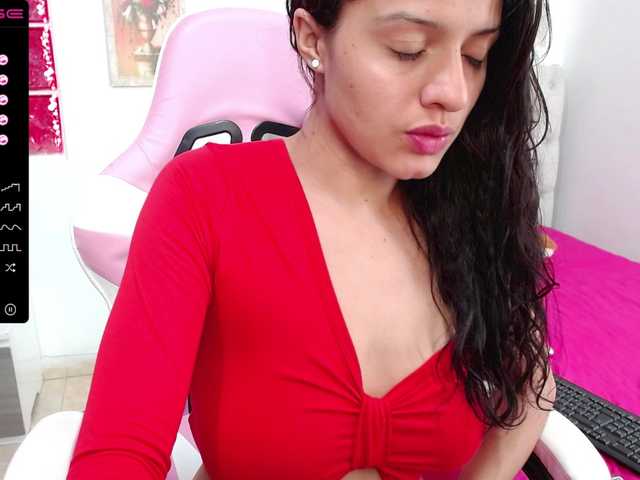 तस्वीरें sofia-1 Hello wellcome to my room Friendly girl complacent big tits and very very affectionate I hope you have a good time Lovese lit.