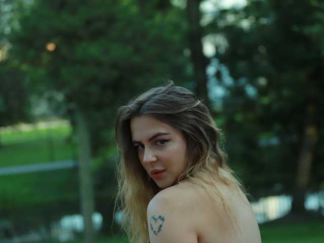 प्रोफ़ाइल की तस्वीर Soft-Zoey