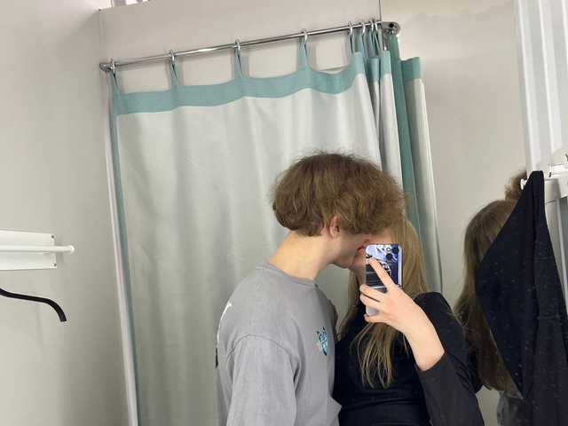 प्रोफ़ाइल की तस्वीर Crazy_Couple