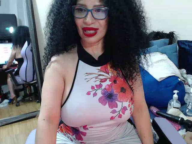 तस्वीरें sophialxxx #make my pussy vibrate I want to give you my squirt bb