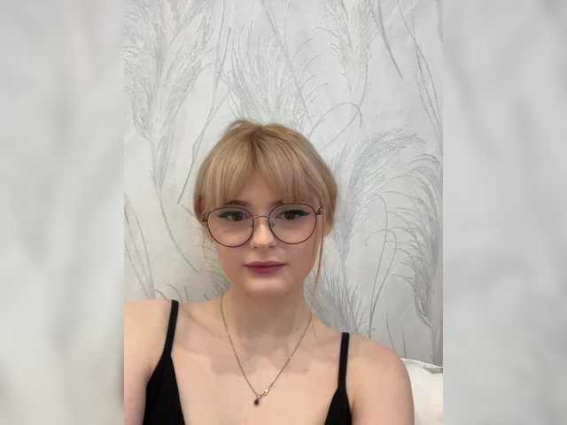 प्रसारण स्क्रीनशॉट Sophie-doll