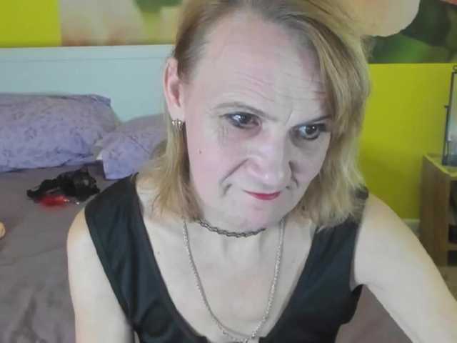 प्रसारण स्क्रीनशॉट SqurtyLally69