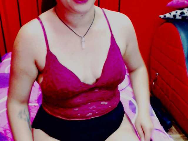 तस्वीरें Stephanyhot1 welcome to my room, I'm Stephany, add me to your favorites list and let's have pleasant orgasms ♥♥♥Would you like to experiment with the prohibited? Let's go private and find out