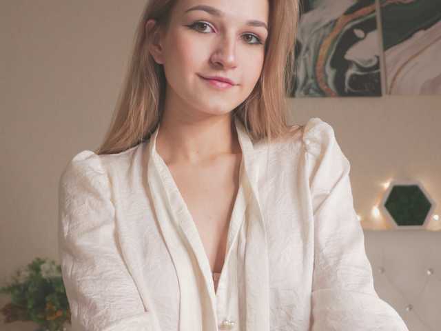 प्रोफ़ाइल की तस्वीर __ANNA__