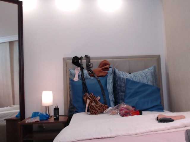 तस्वीरें suliet-wang Welcome to my room ♥ #squirt#bigass #boobssmall#18#lovense