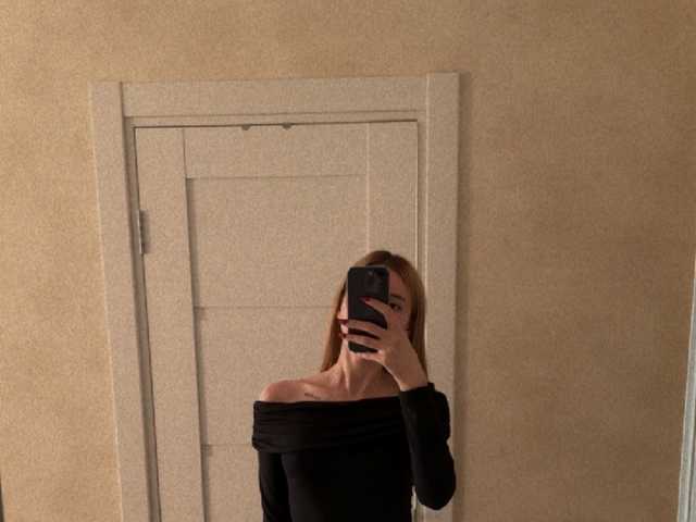 प्रोफ़ाइल की तस्वीर Alice__Foxx