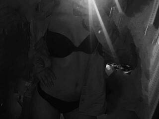 कामुक वीडियो चैट sweetkissaa