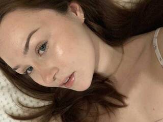 कामुक वीडियो चैट SweetLindan