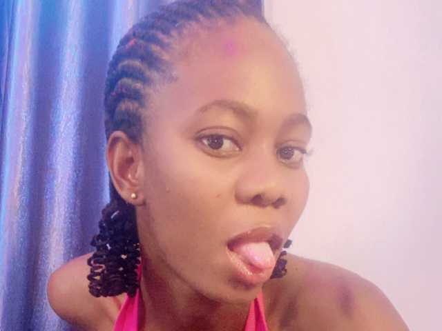 प्रोफ़ाइल की तस्वीर Sweetpussy135