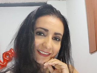 कामुक वीडियो चैट sweetsofia5