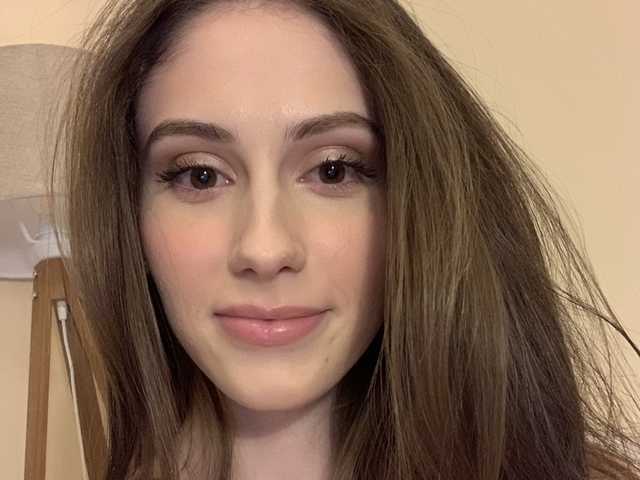 प्रोफ़ाइल की तस्वीर Snowiie