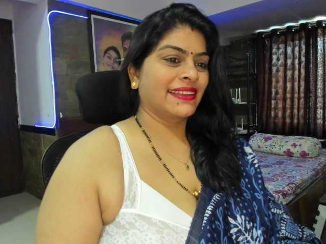 तस्वीरें tarivishu23 #bigboobs #bigass #indian #couple #bbw