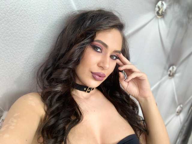 प्रोफ़ाइल की तस्वीर tayraviana