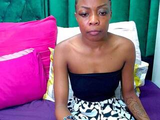 कामुक वीडियो चैट Naughty_NubianEmpress