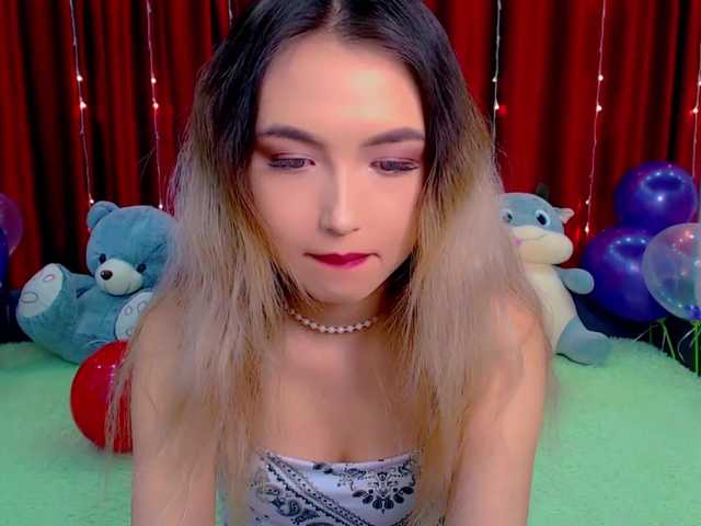 तस्वीरें TeaRose12 Heyy everyone! I`m inviting you all to my birthday party today٩(◕‿◕｡)۶ it would be fuun! #asian #new #mistress #joi #cei #cute