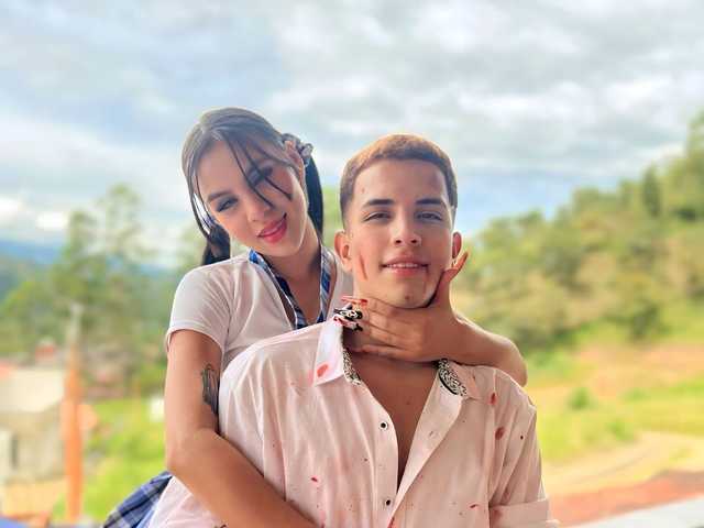 प्रोफ़ाइल की तस्वीर TeenLustLive-