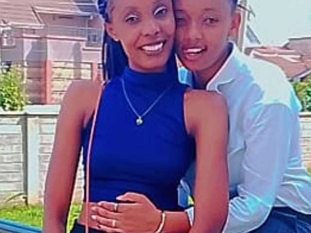 प्रोफ़ाइल की तस्वीर Temptingtwosome