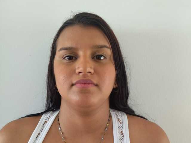 प्रोफ़ाइल की तस्वीर TharaaAbadi