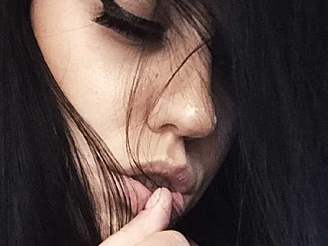प्रोफ़ाइल की तस्वीर The-Hard-Kiss