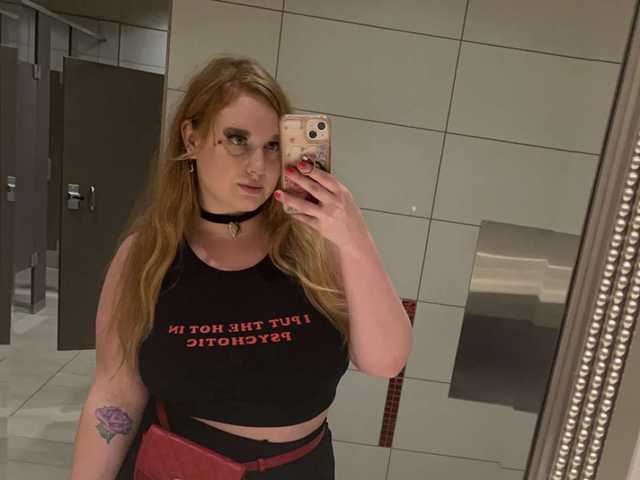 प्रोफ़ाइल की तस्वीर thickgingergoddess