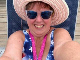 कामुक वीडियो चैट TightKitty55