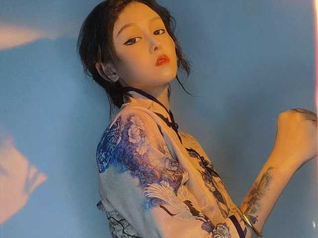 प्रोफ़ाइल की तस्वीर tinaya1122