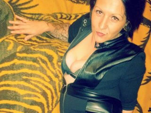 प्रोफ़ाइल की तस्वीर TITAStyle3333