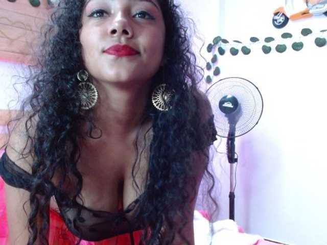 तस्वीरें Valentinax6 Hi guys welcome to my room im new model in here complette my first goal and enjoy the show #latina #curvy #sexy #brunette #dildo #naked #fuck