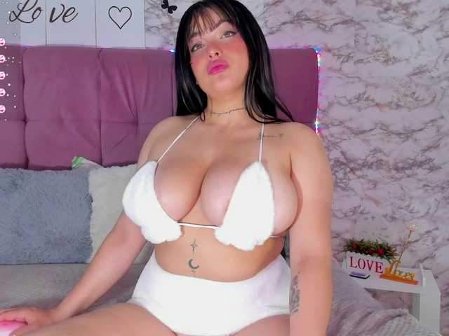 तस्वीरें Valerie-Baker I am the horny busty that you were looking for so much, do you want to see how I bounce on top of you? ♥#latina #bigboobs #bigass #lovense #anal #squirt