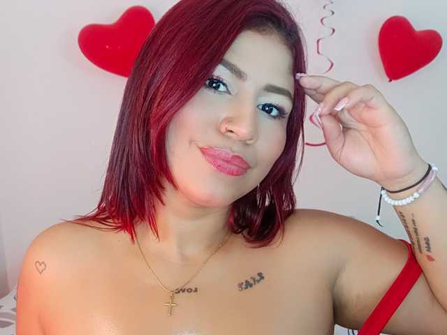 प्रोफ़ाइल की तस्वीर Valentinaboobs1