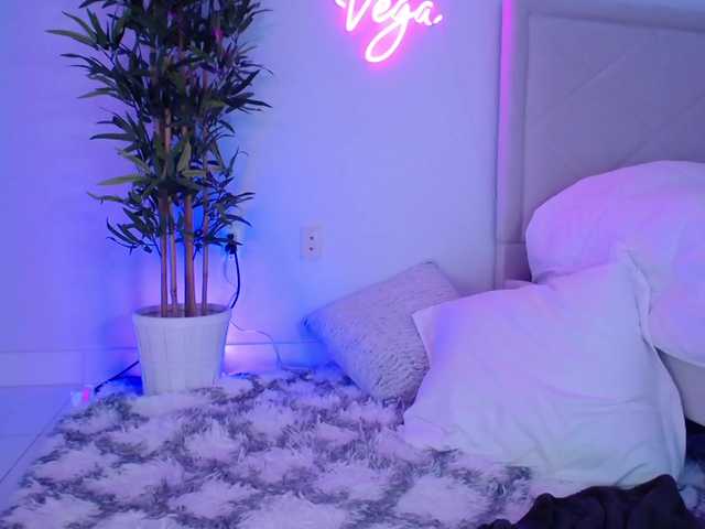 प्रसारण स्क्रीनशॉट VanessaVega