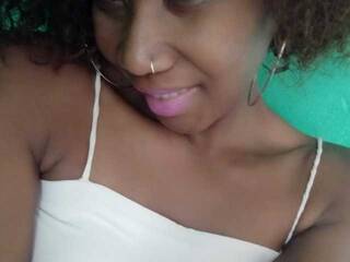 कामुक वीडियो चैट Chachachocolate