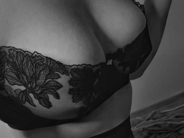 प्रोफ़ाइल की तस्वीर velvet2219