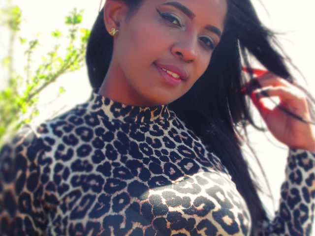 प्रोफ़ाइल की तस्वीर VeronicaHot-1