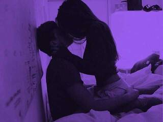 कामुक वीडियो चैट vikkissi022