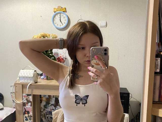 प्रोफ़ाइल की तस्वीर ViolaShy