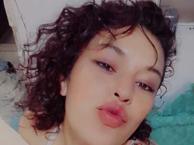 प्रोफ़ाइल की तस्वीर violeteevans