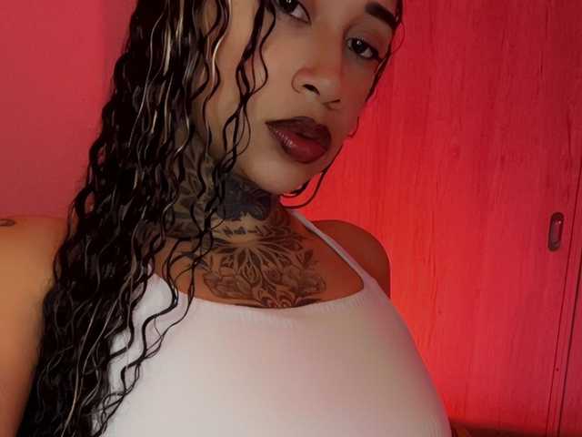 प्रोफ़ाइल की तस्वीर WildCattaleyaa