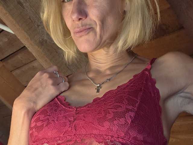 प्रोफ़ाइल की तस्वीर xcyola