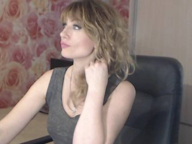 प्रसारण स्क्रीनशॉट RrredQueen