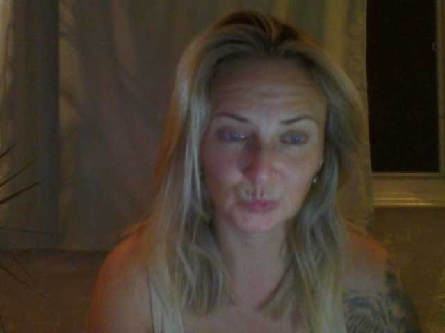 प्रसारण स्क्रीनशॉट XswetaX