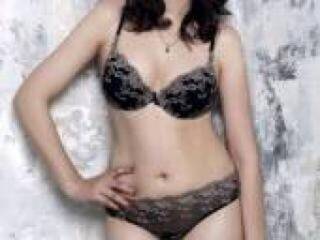 कामुक वीडियो चैट xxkiiraxx