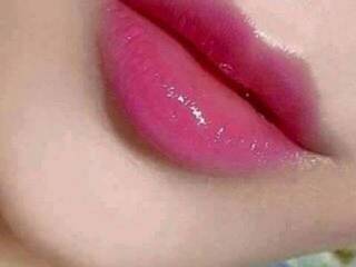 कामुक वीडियो चैट xxYummyKiss