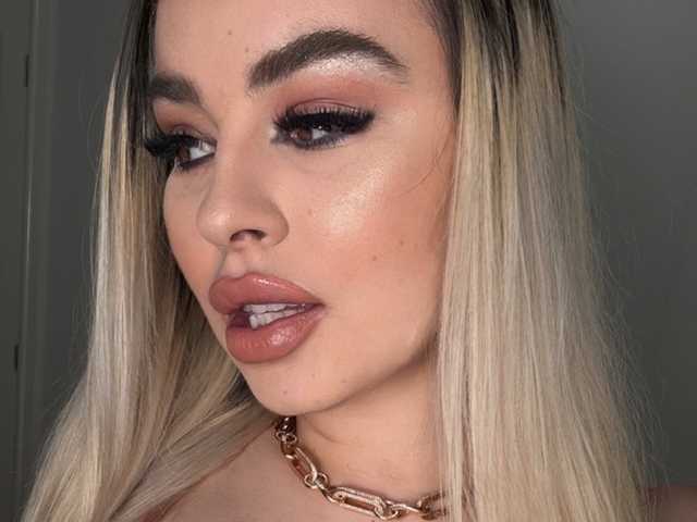 प्रोफ़ाइल की तस्वीर YnnesBritney