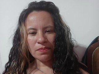 कामुक वीडियो चैट Hicran