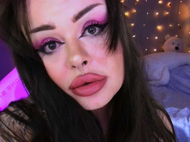 प्रोफ़ाइल की तस्वीर yourbimbo