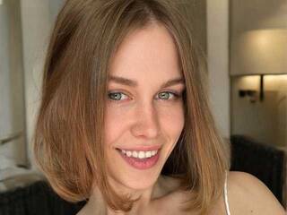 कामुक वीडियो चैट YourJuly